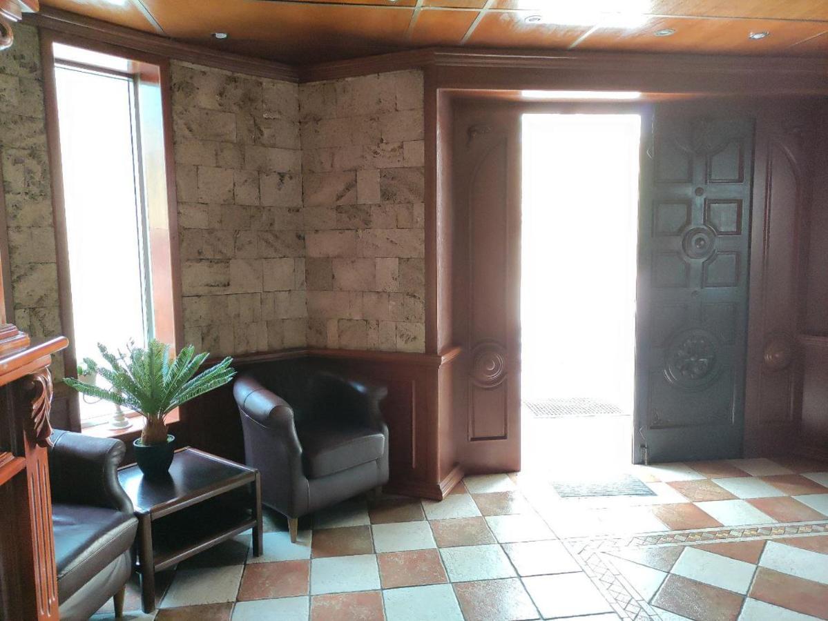 Hotel Ambasador بودغوريتْسا المظهر الخارجي الصورة